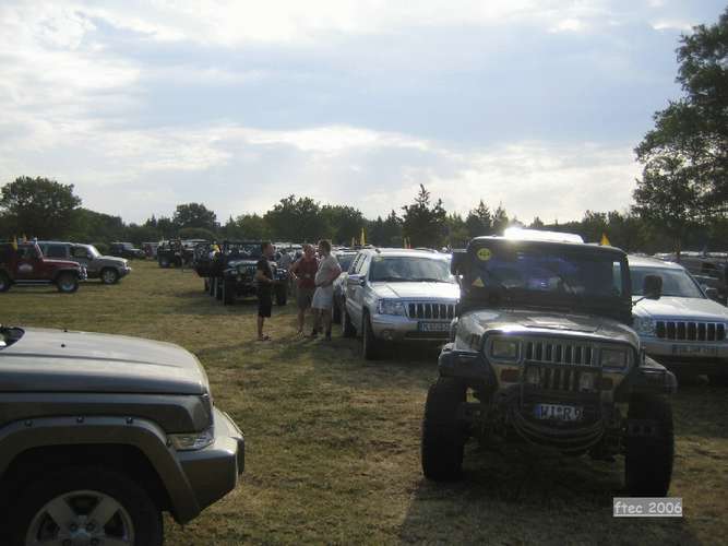 JeepCamp06-0409.jpg